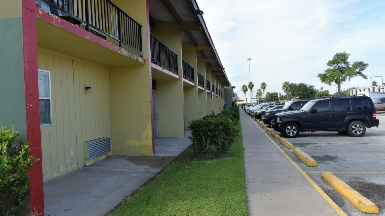 Red Carpet Inn Houston Extérieur photo