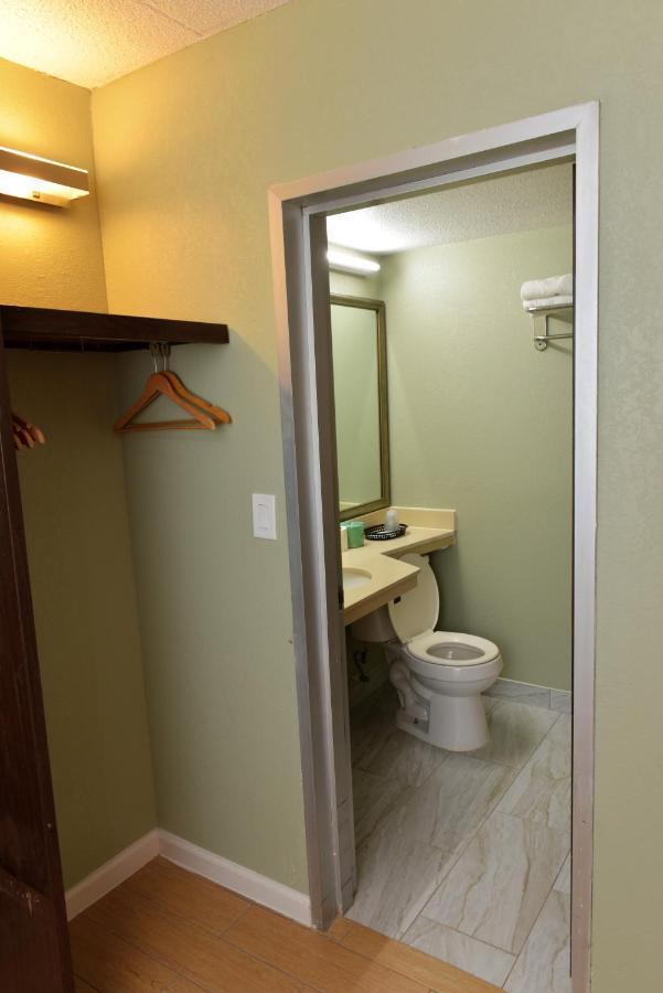 Red Carpet Inn Houston Extérieur photo